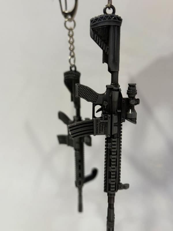 Assault Rifle Keychain – Dark Steel